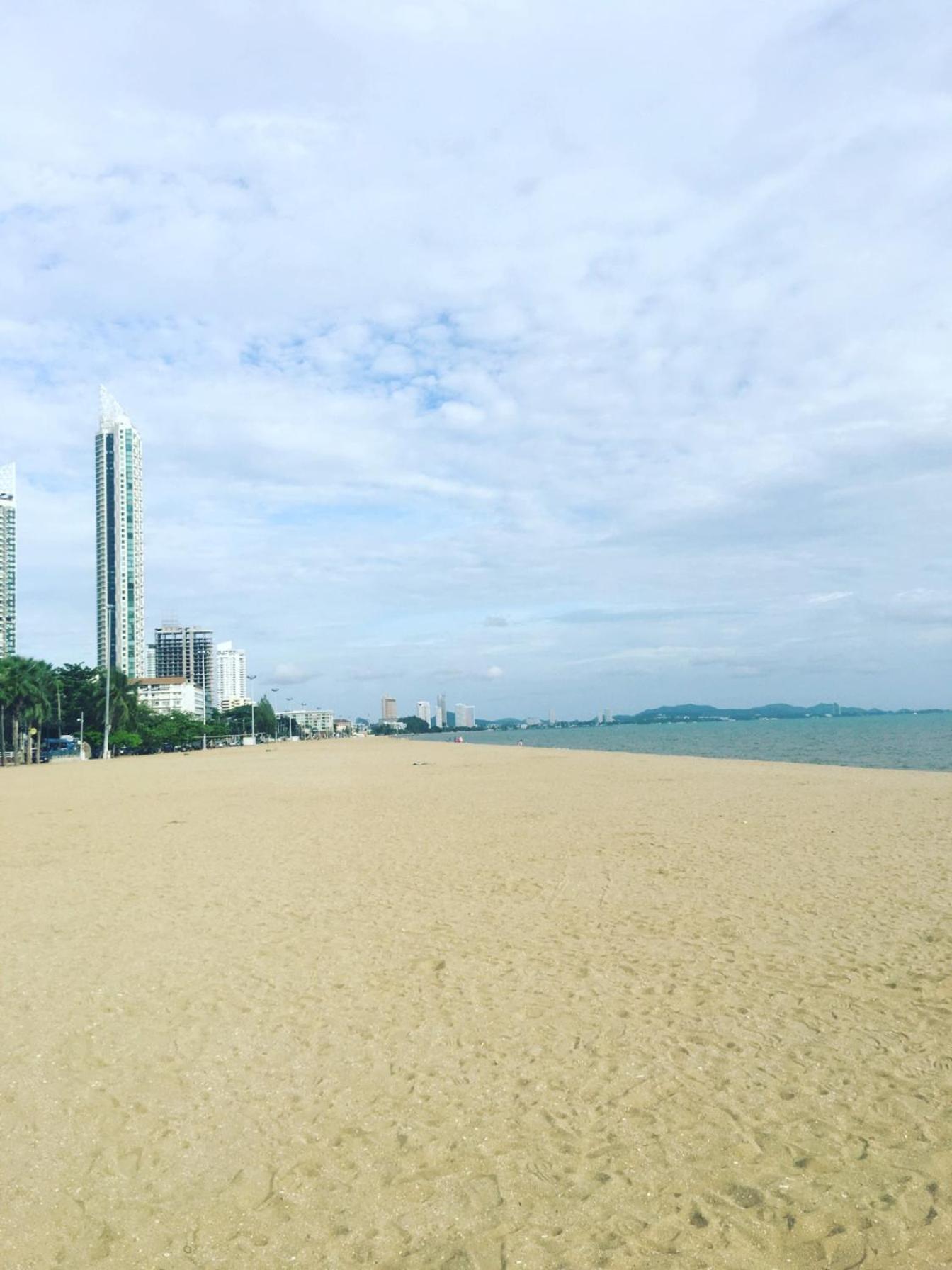 1 Bedroom Seaview Jomtein 9Th Jomtien Beach Exterior photo